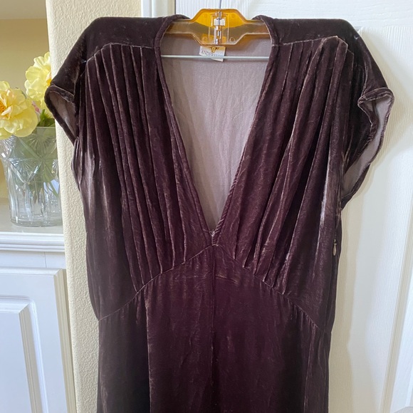 Silk Velvet Brown Dress 👗 - Picture 2 of 10